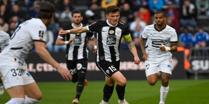Soi kèo Angers vs Rennes - phong độ